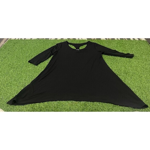 Clara Sun Woo Women’s 3/4 Sleeve Black Top Size Small Cut Out Asymmetrical hem - Picture 3 of 8